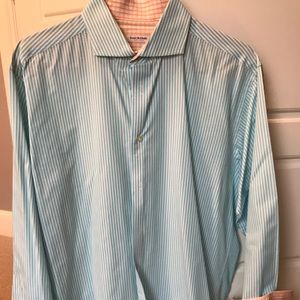 Men’s Isaac Mizrahi long sleeve shirt.